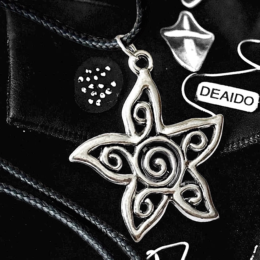 5 For $25alternative Groovy Silver Star Pendant Necklace